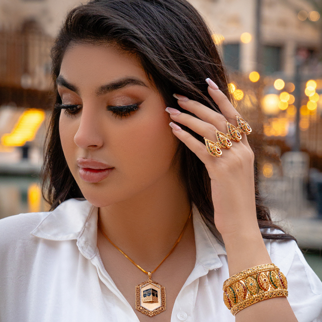 The Glittering Heart of Gold: A Guide to the Ultimate Gold Store in UAE Experience